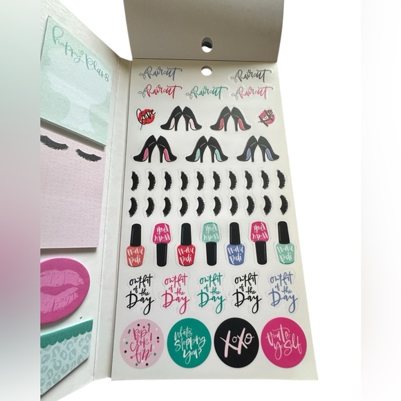 The Happy Planner Glam Girl Accessory Book Folio - Picture 15 of 16